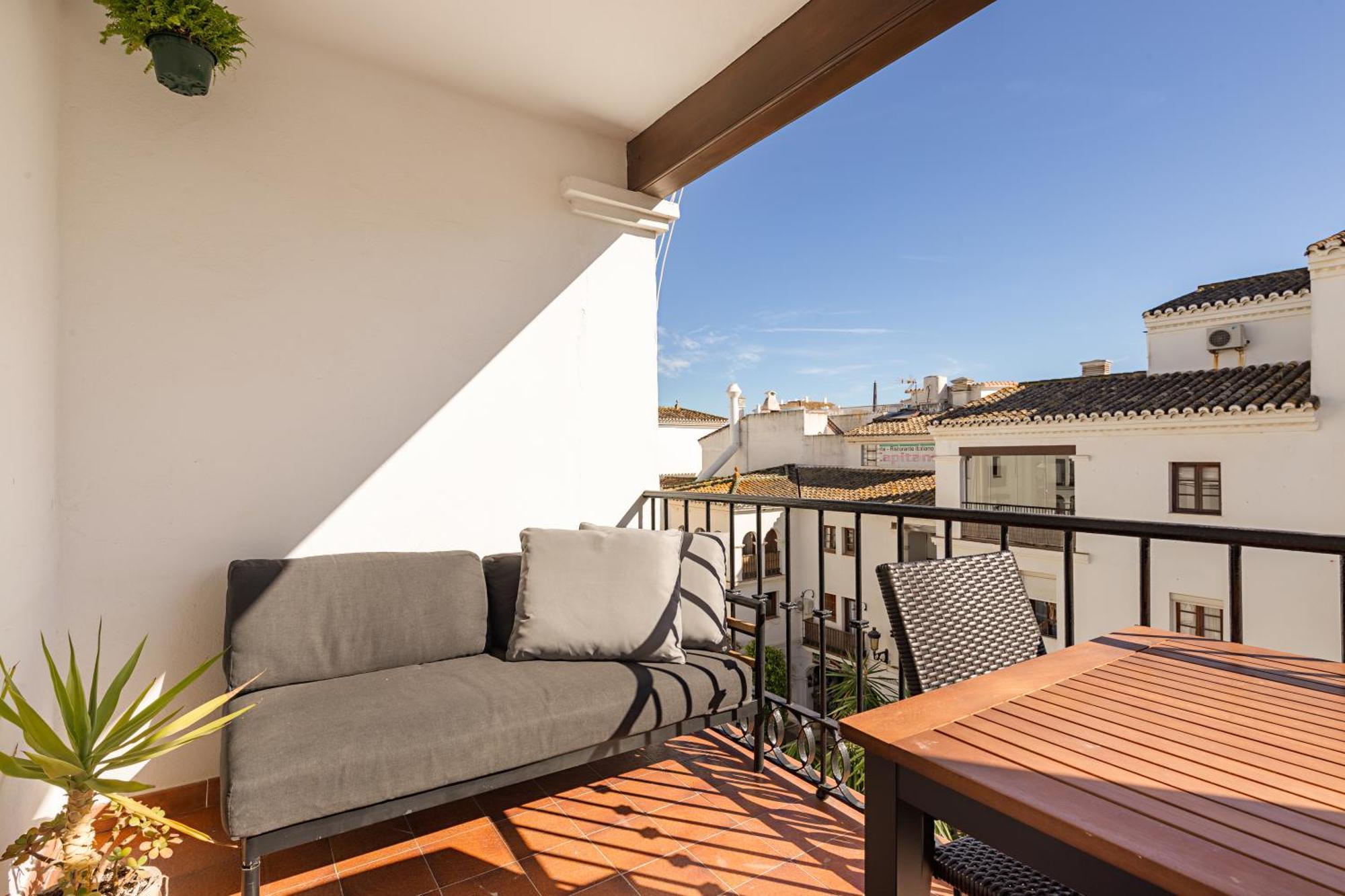 Duquesa Port Studio Apartment - Bright Sunlit Terrace Manilva Extérieur photo